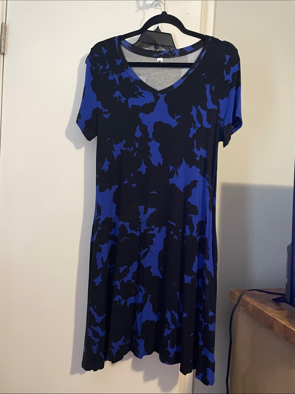 V-Neck Midi Dress in Blue and Black Floral